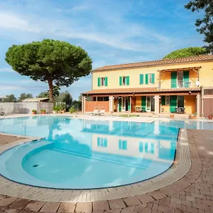 Ombra E Aparthotel